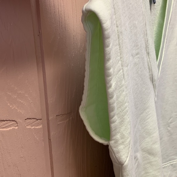 GSTQ Top - Picture 8 of 12